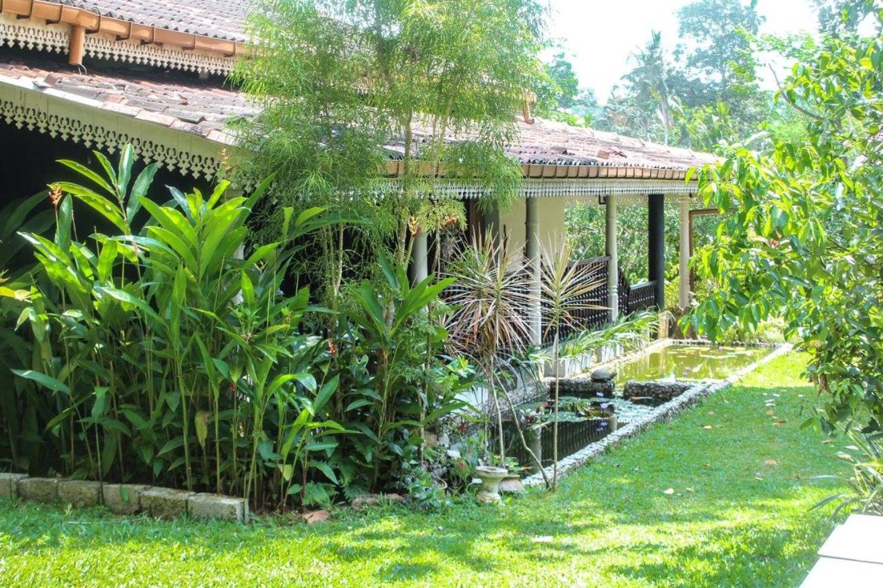 Plantation Villa Kalutara Exterior photo